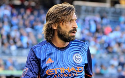 四喜娱乐焦点-于帕梅卡诺这转身慢成突破口